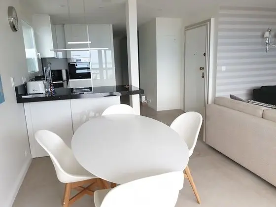 Montreux Elite 2 Bedroom Apartment - Oda Düzeni