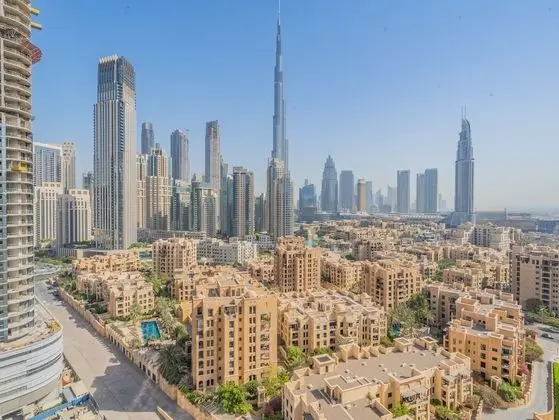 Monty - Glamorous Apartment Facing Burj Khalifa