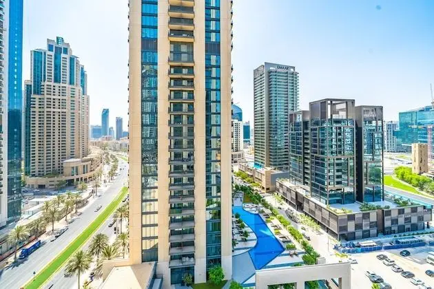 Monty - Incredible Views From This Classy Apt With Terrace