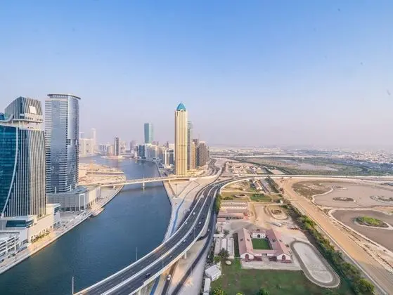 Monty - Jaw-dropping Canal and Skyline Views, Close to DT - Dış Mekan