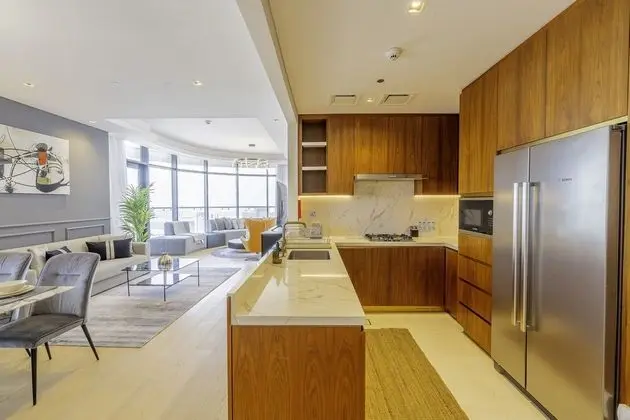 Monty - Luxury Meets Comfort Apt With Panoramic City View - Mutfak