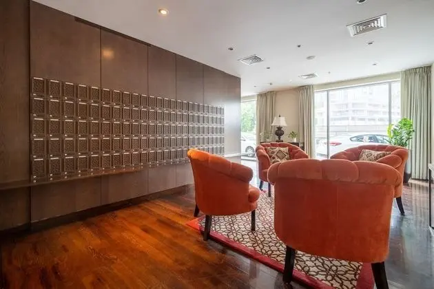 Monty - Stylish Apartment with Partial Burj Khalifa View - Lobi