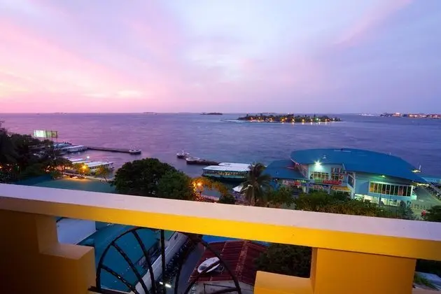 Mookai Hotel - 1
