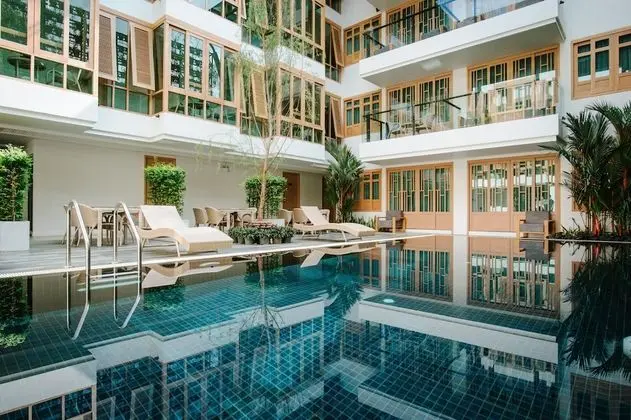 Moon Dragon Hotel - Havuz