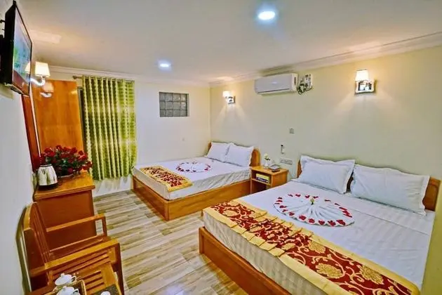 Moon Light Hotel
