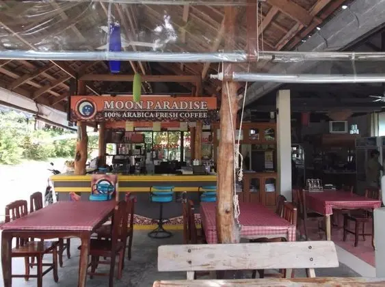 Moon Paradise Resort - Lobi