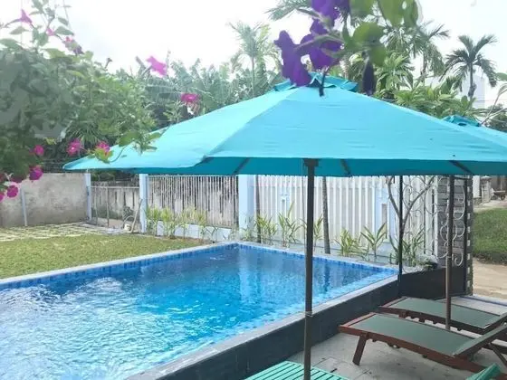 The Moon River Homestay & Villa - Havuz