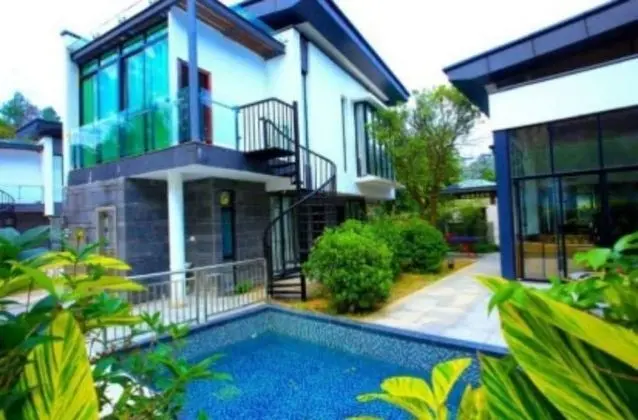 Moon River Villa No 4 - 1