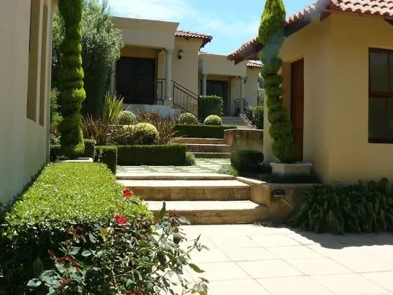 The Moon and Sixpence Garden Guest House - Dış Mekan