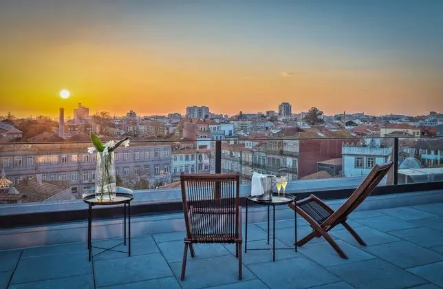 Moon & Sun Porto