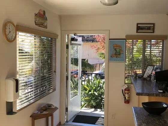 Moonlight Beach Motel - Lobi