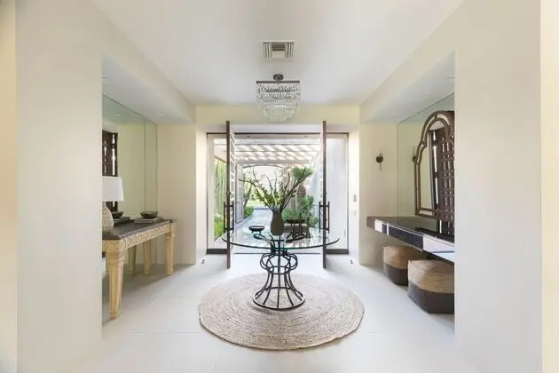 Moonshine by Avantstay Modern & Stylish Estate w/ Bar, Fire Pit & Hot Tub Lic-064816, 5 bd - İç Mekan
