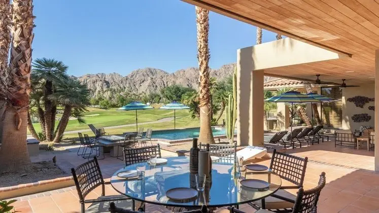 Moonshine by Avantstay Modern & Stylish Estate w/ Bar, Fire Pit & Hot Tub Lic-064816, 5 bd - İç Mekan