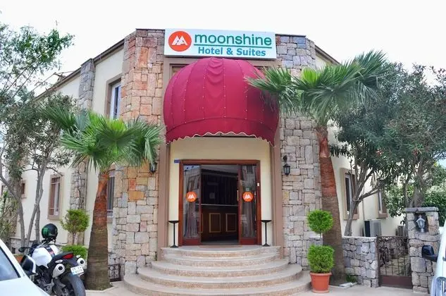 Moonshine Hotel & Suites - Dış Mekan