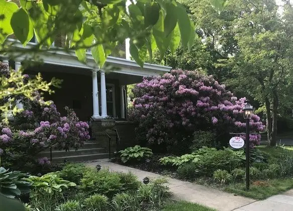 Mooreland Garden Inn