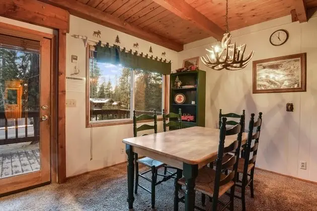 Moose Cabin at Carnelian Bay - Mutfak