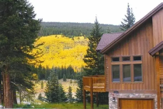 Moose Meadow Retreat Private Home with Hot Tub - Dış Mekan