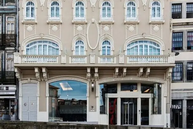 Moov Hotel Porto Centro