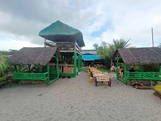 MOPE Beach Resort