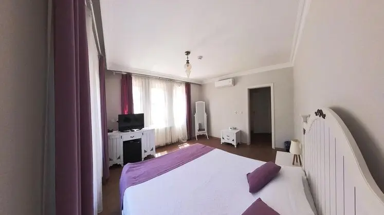 Mor Salkım Konağı - Oda