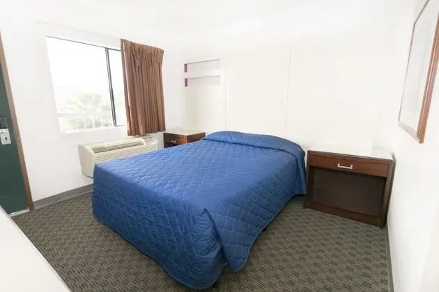 Morada Inn - Near Garden Grove Park - Oda