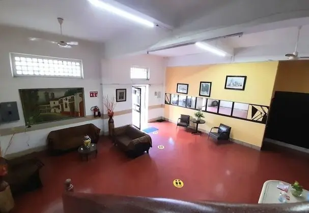Hotel Morales Inn