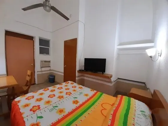 Hotel Morales Inn - Oda