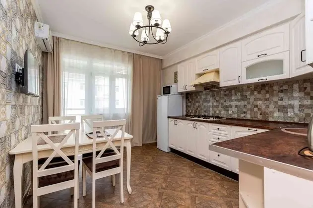 More Apartments na Estonskoy 37 73 - Mutfak