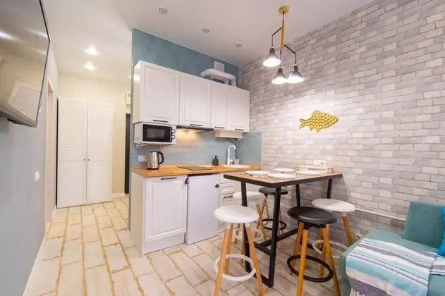 More Apartments na Trostnikovoy 35 3