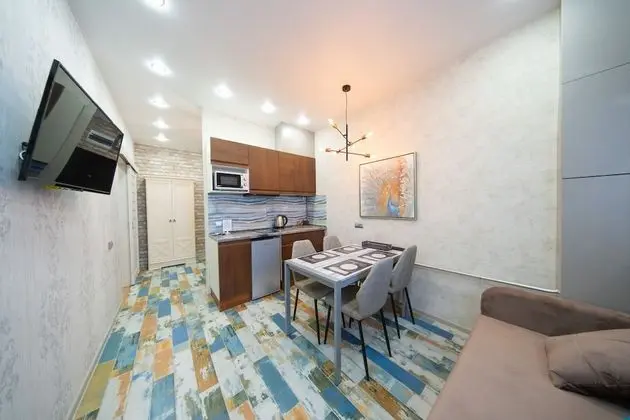 More Apartments na Trostnikovoy 35 4