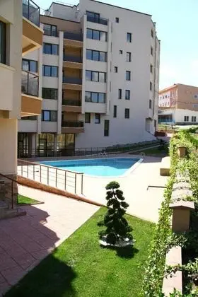 Moreto Seaside Aparthotel - Havuz