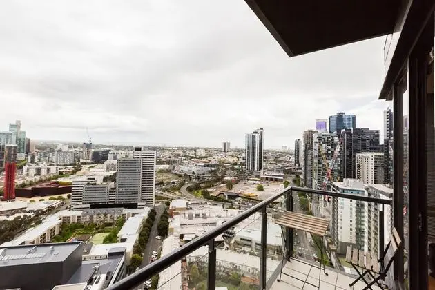 MORGAN, 2BDR Southbank Apartment