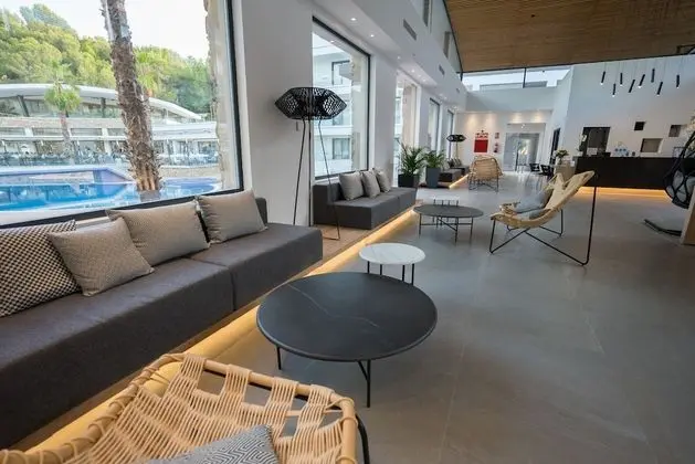 Hotel Morlans Suites - Lobi
