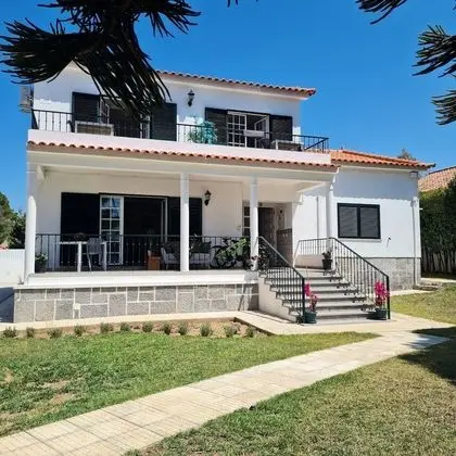 Moro's Friends House