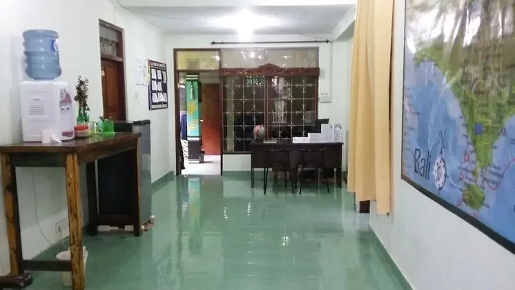 Morotai Camp Hostel -Adult Only - Lobi