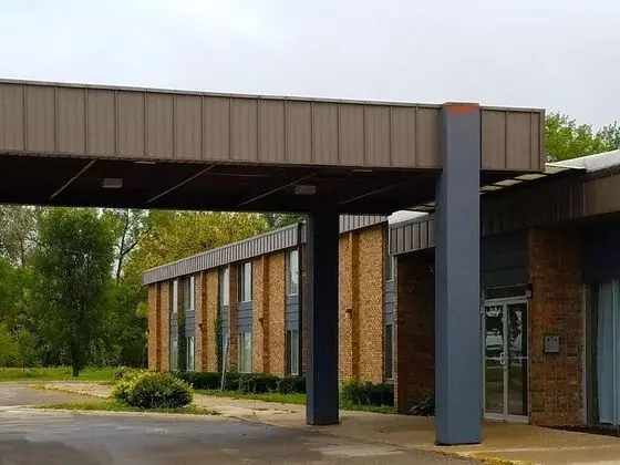 Morris Grand Hotel and Conference Center