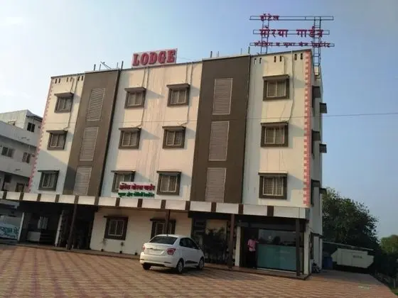 Hotel Morya Garden