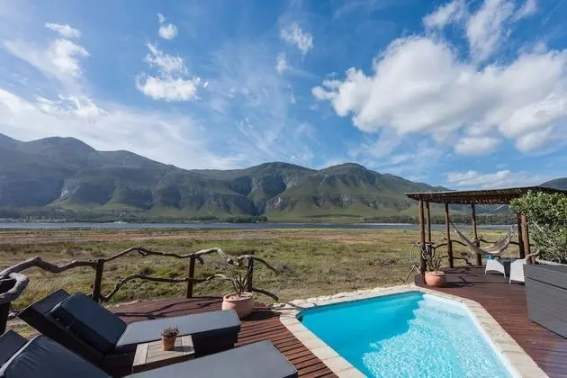 MOSAIC Private Sanctuary