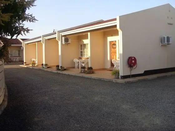 Mosi-O-Tunya Executive Lodge