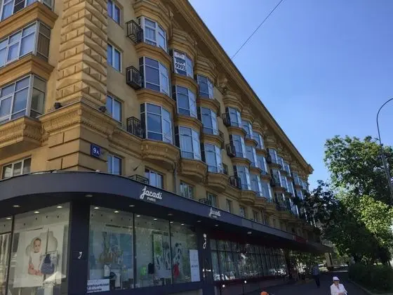 Moskva4you Komsomolskiy Prospekt 9 - 1