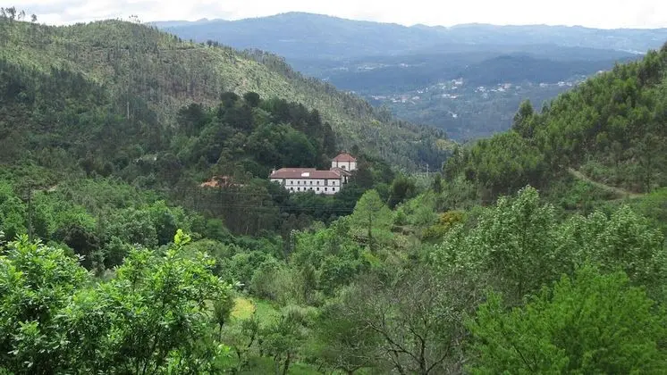 Mosteiro de São Cristóvão de Lafões - Dış Mekan