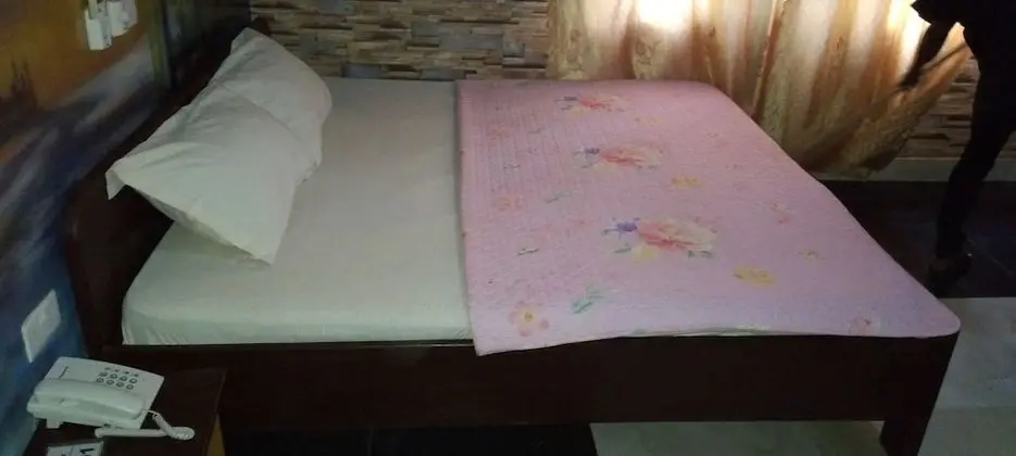 Mother's Royal Hotel