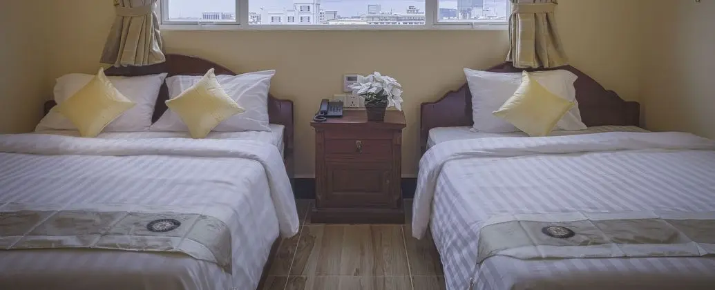 THE MOU HOTEL