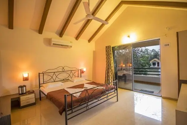Mougli's Paradise Resort