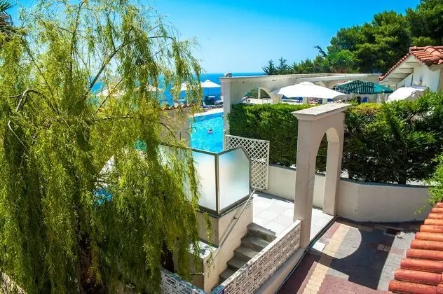 Mouikis Sun Village - Havuz