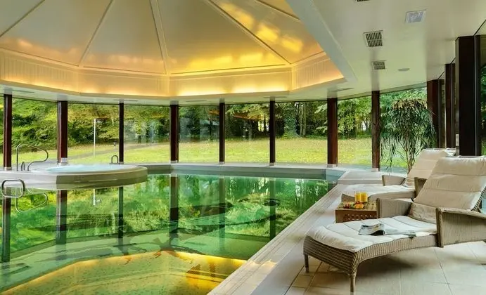Mount Falcon Estate - Havuz