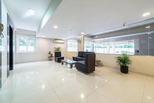 Mount Kailash Suites - Lobi