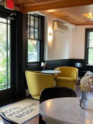 Hotel Mountain Brook - Yerinde Yemek