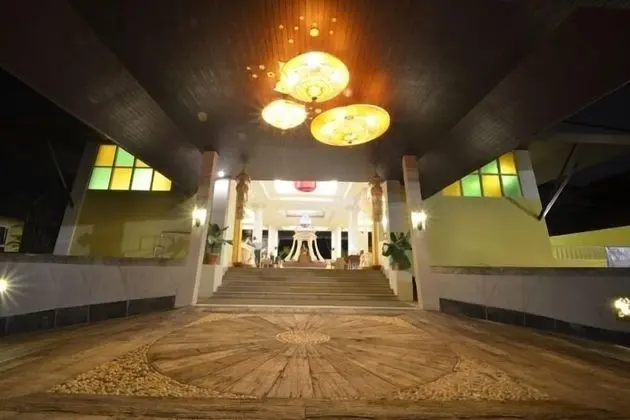 Mountain Creek Wellness Resort - Lobi