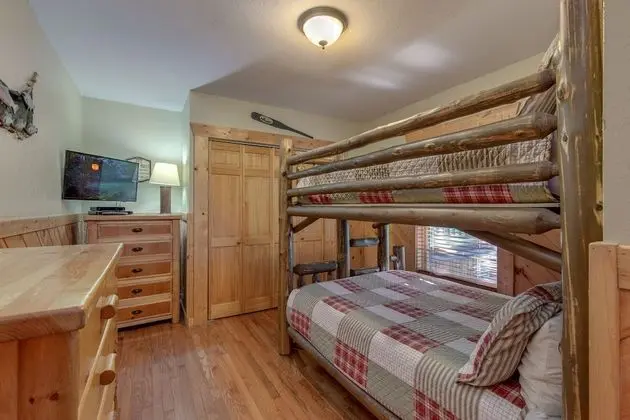 Mountain Dreams by Jackson Mountain Homes - Oda